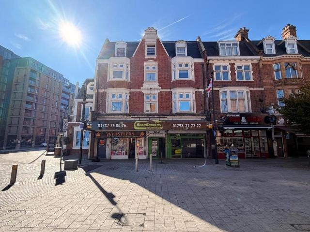 Apartment for rent in Redhill, Reigate and Banstead