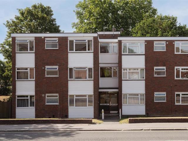 Apartment for rent in Red Hill, Surrey