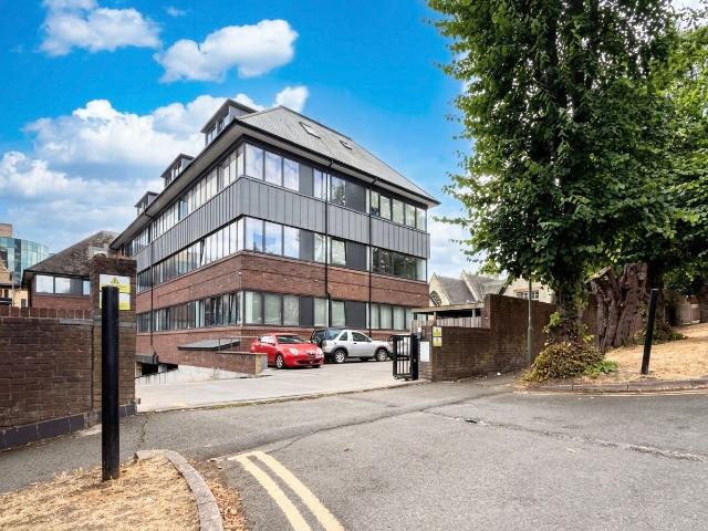 Apartment for rent in Red Hill, Surrey
