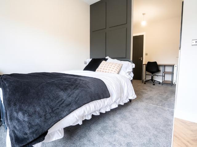 Room for rent in Attenborough, East Midlands