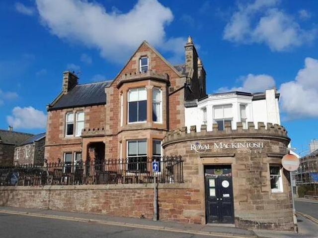 House for sale in Dunbar, Scotland
