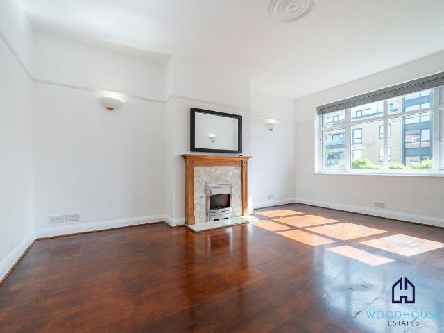 Apartment for rent in New Southgate, Greater London