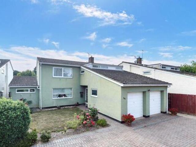 House for sale in Lyons, Greater London