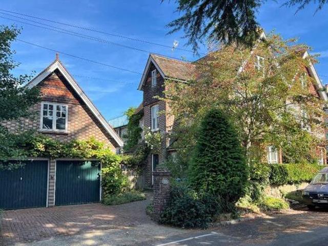 House for sale in Horsham, West Sussex