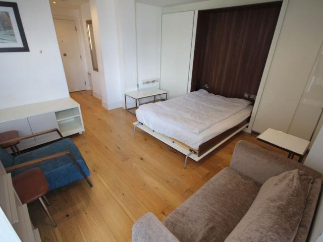 Studio for rent in Hayes, Greater London