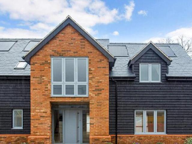 House for sale in Wigginton, Pouchen End