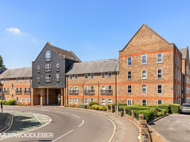 Apartment for rent in Kings Hill, Colliers End