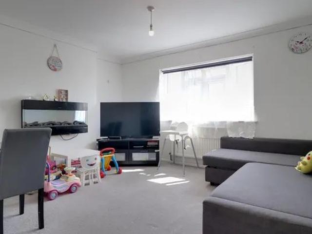 Apartment for rent in Navestock Side, Essex