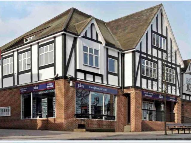 Apartment for rent in Poverest, Greater London