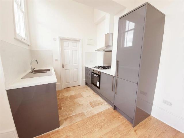 Apartment for rent in Beamhurst, Staffordshire