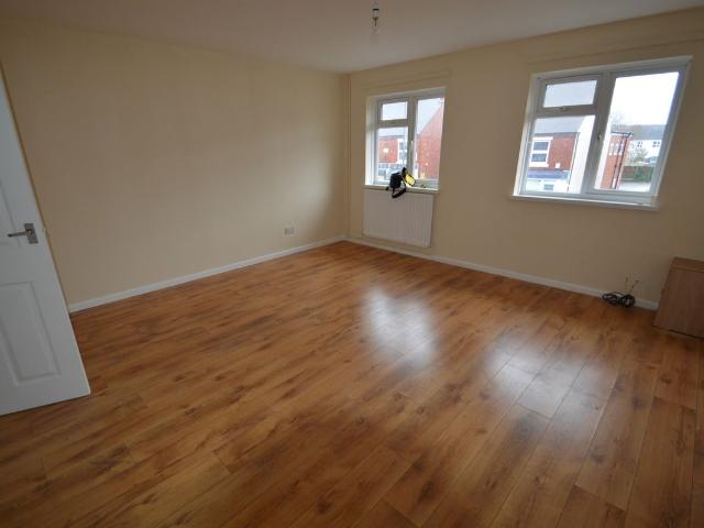 Apartment for rent in Landywood, Great Chatwell