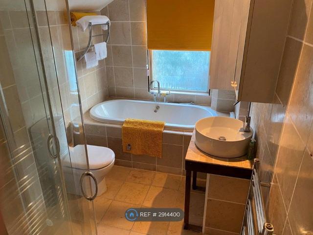 Room for rent in Elmfield, Leicestershire