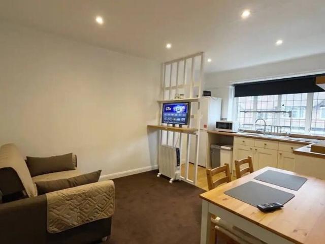 Apartment for rent in Buckhurst Hill, Epping Forest