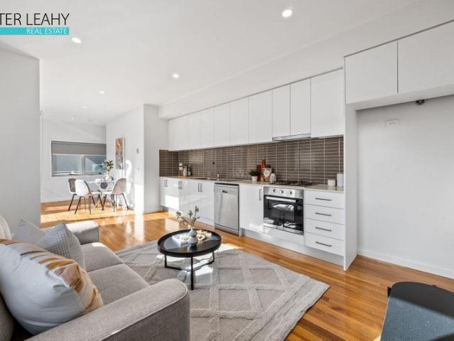 Townhouse for sale in Camerons Creek, Victoria
