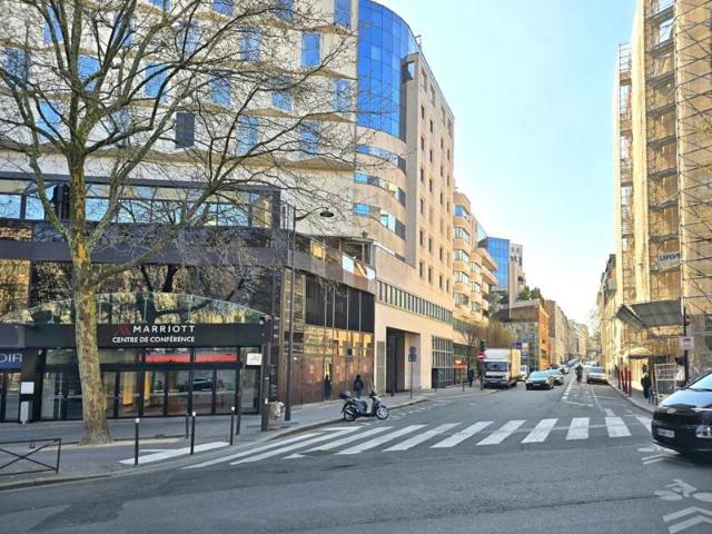 Maison vente à Paris, Île-de-France