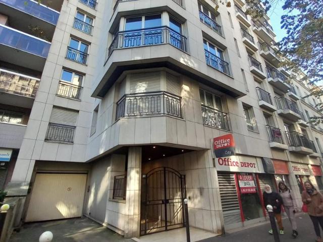 Maison vente à Paris, Île-de-France