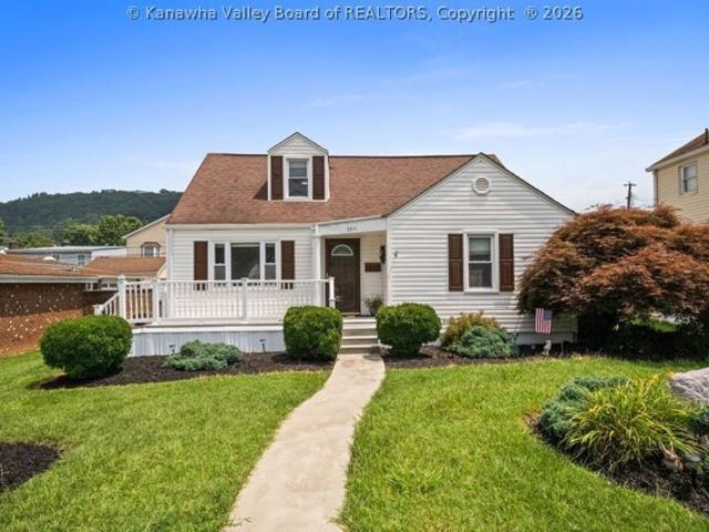 House for sale in Charleston, West Virginia