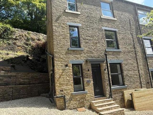 House for rent in Halifax, West Yorkshire