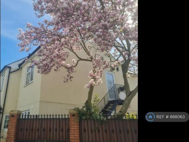 Apartment for rent in London Borough of Hounslow, Greater London