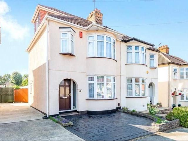 House for rent in London Borough of Havering, Greater London