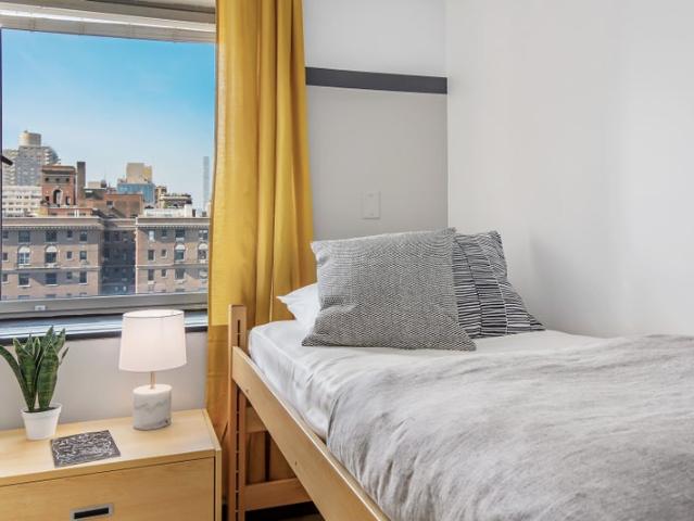 Room for rent in Arverne, New York