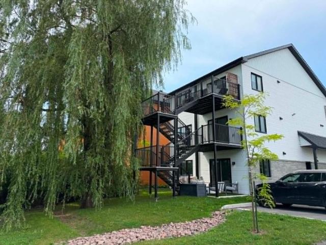 Apartment for rent in Laurentides, Quebec