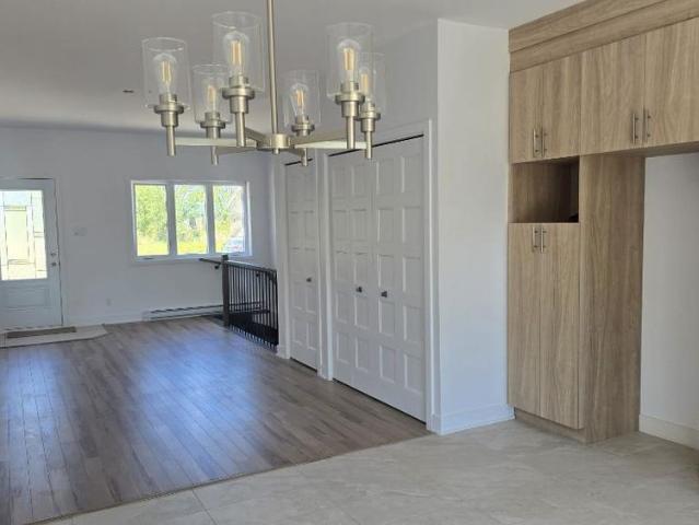 Apartment for rent in Les Jardins-de-napierville, Quebec