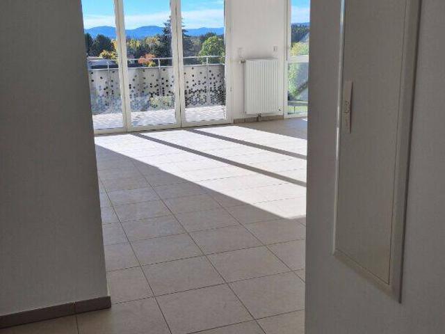 Appartement location à Peyrelas, Sainte-Sigolène