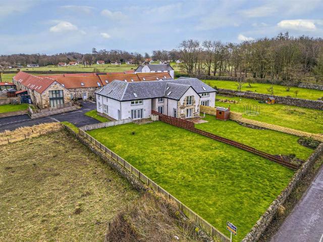 House for rent in Levan, Scotland