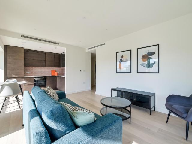 Apartment for rent in Silvertown, Greater London