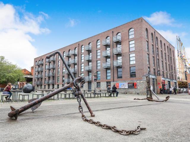 Apartment for rent in Spike Island, Feckenham