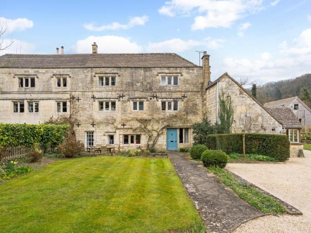 House for rent in School House, Gloucestershire