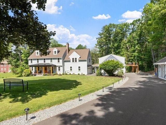 House for sale in Upton, Massachusetts