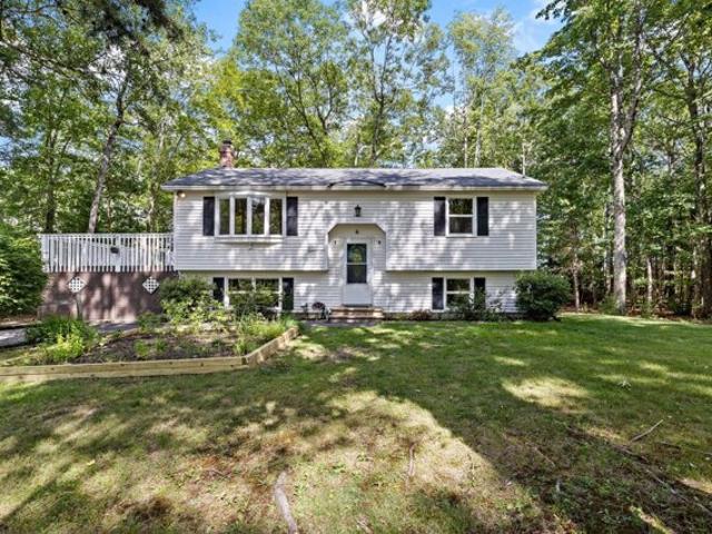 House for sale in Sanford, York County