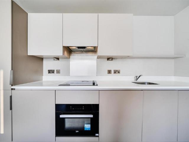 Apartment for rent in Chalvey, Slough