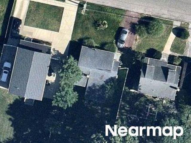 House for sale in North Amityville, Town of Babylon