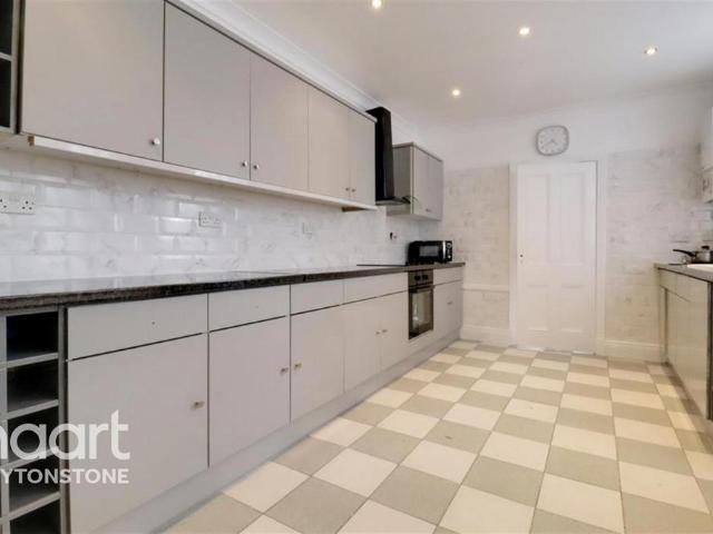 House for rent in Cann Hall, Greater London
