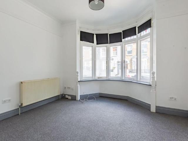 House for rent in Cann Hall, Greater London