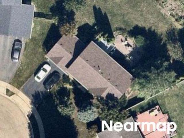 House for sale in Mchenry, Illinois