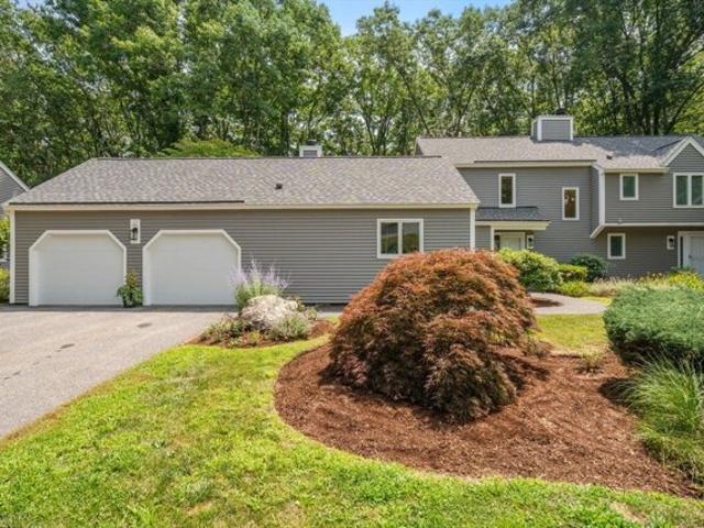 Condo for sale in Wayland, Massachusetts