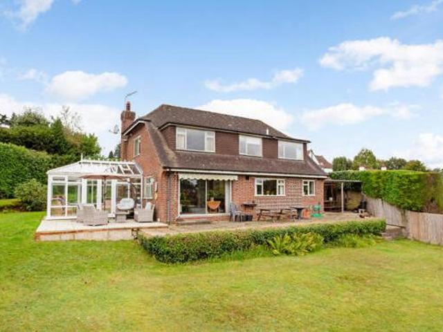 House for sale in Fole, Surrey