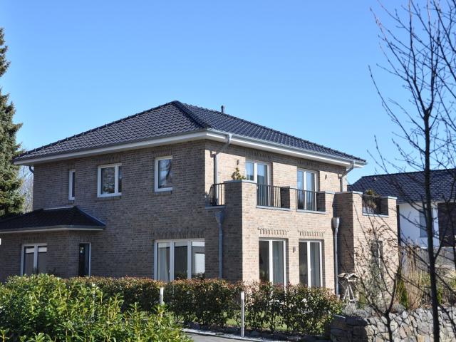 Villa kaufen in Wiefelstede, Niedersachsen