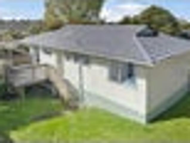House for sale in Waitākere Ranges, Oratia