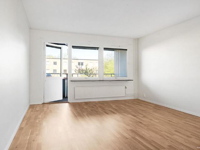 Lägenhet hyra i Botkyrka, Stockholm