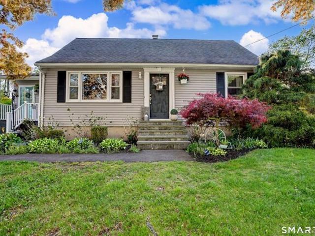 House for sale in Shelton, Connecticut