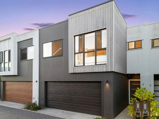 Townhouse for sale in Fernbrook, Queensland