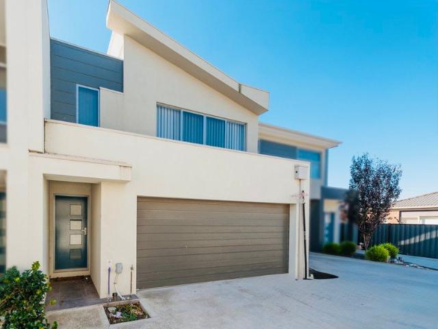 Townhouse for sale in Camerons Creek, Victoria
