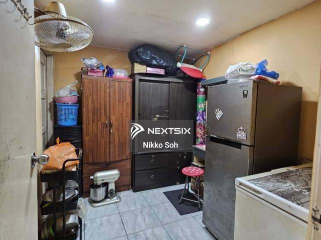 Residential House for sale in Langat, Selangor
