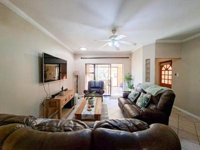 Townhouse for sale in Groot Brak Rivier, Western Cape