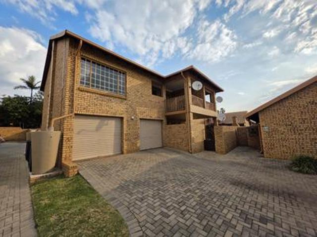 Apartment for sale in Waterkloof, Gauteng